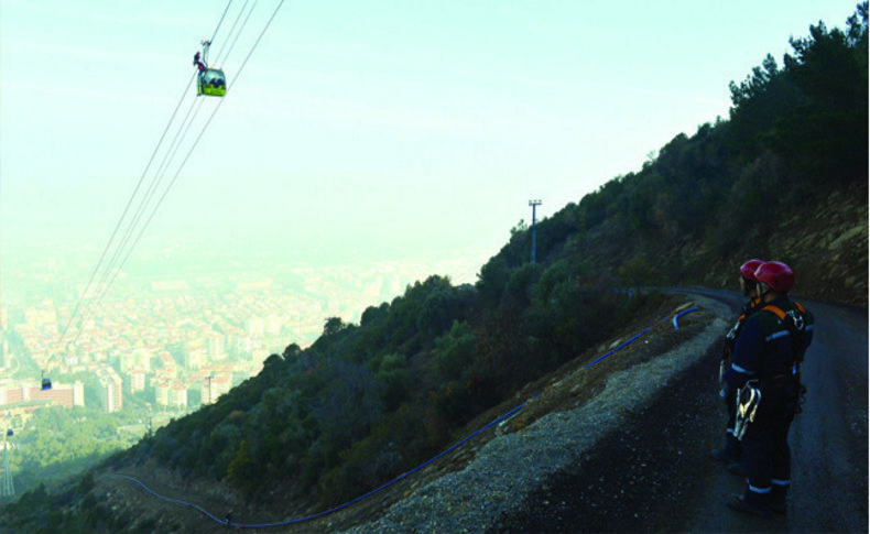 Teleferik personelinden nefes kesen tatbikat